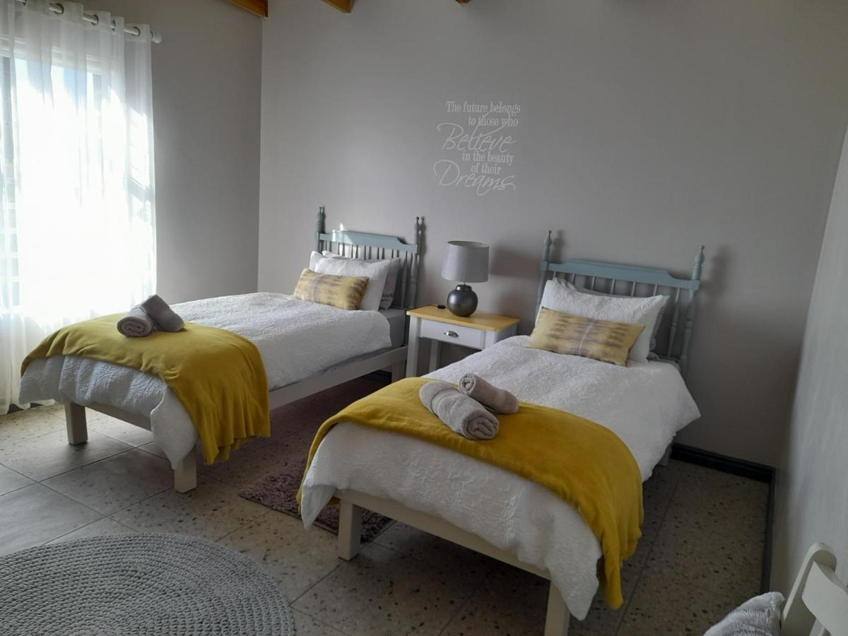 Camelot Cottages ลางเงอบาน ภายนอก รูปภาพ
